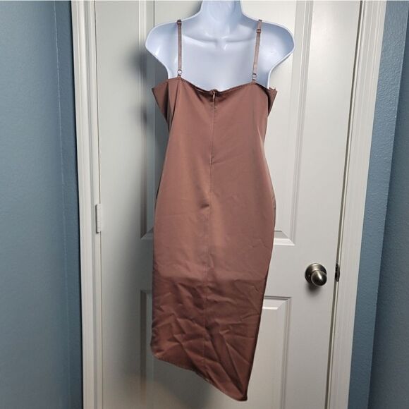 WINDSOR asymmetrical Dress - Picture 7 of 10
